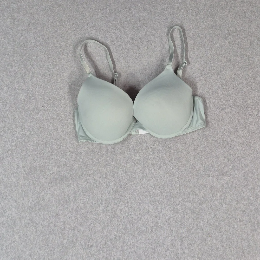 PINK Victoria's Secret Women Bra 34C Light Green Padded T Shirt Underwired READ
